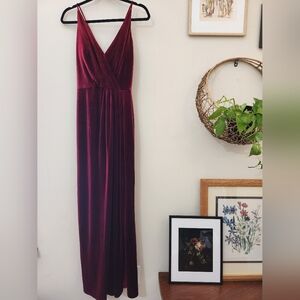 B2 Jasmine Berry Wine Velvet V-neck Floor Length Formal Dress. Size 10